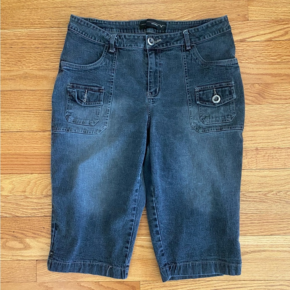 Venezia Bermuda Shorts Women’s 16 Black Slightly distressed Denim